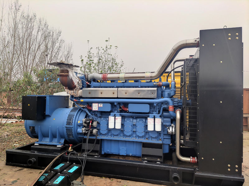 陵水柴油发电机组更换机油时,应遵循哪些步骤?