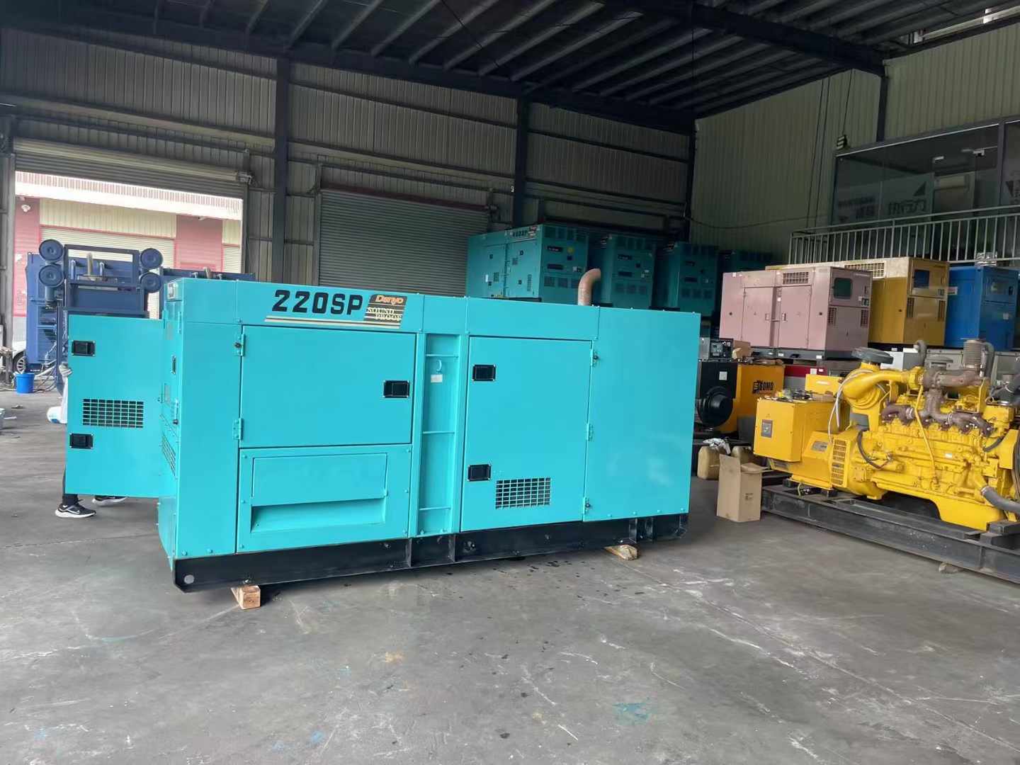 陵水800kW 柴油发电机的输出电流波动范围是多少？