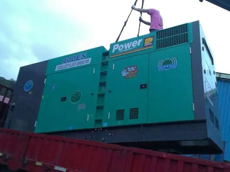 陵水柴油发电机组转速不稳定时，如何对发动机进行维护？