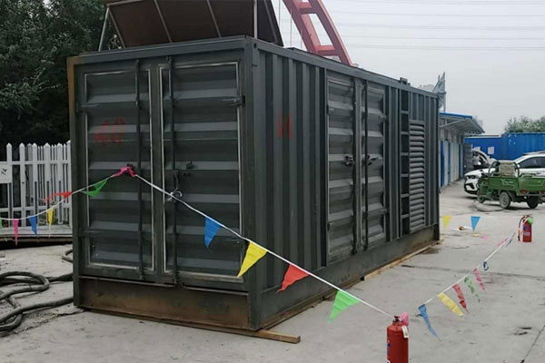 陵水发电机租赁空气滤清器多久更换一次？