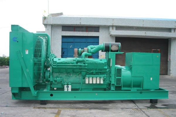 陵水工厂发电机应急发电时如何更准确地检查发电机状态？