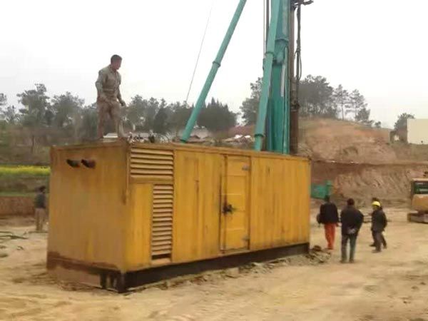 陵水如何判断水冷式机油散热器密封件是否需要更换？